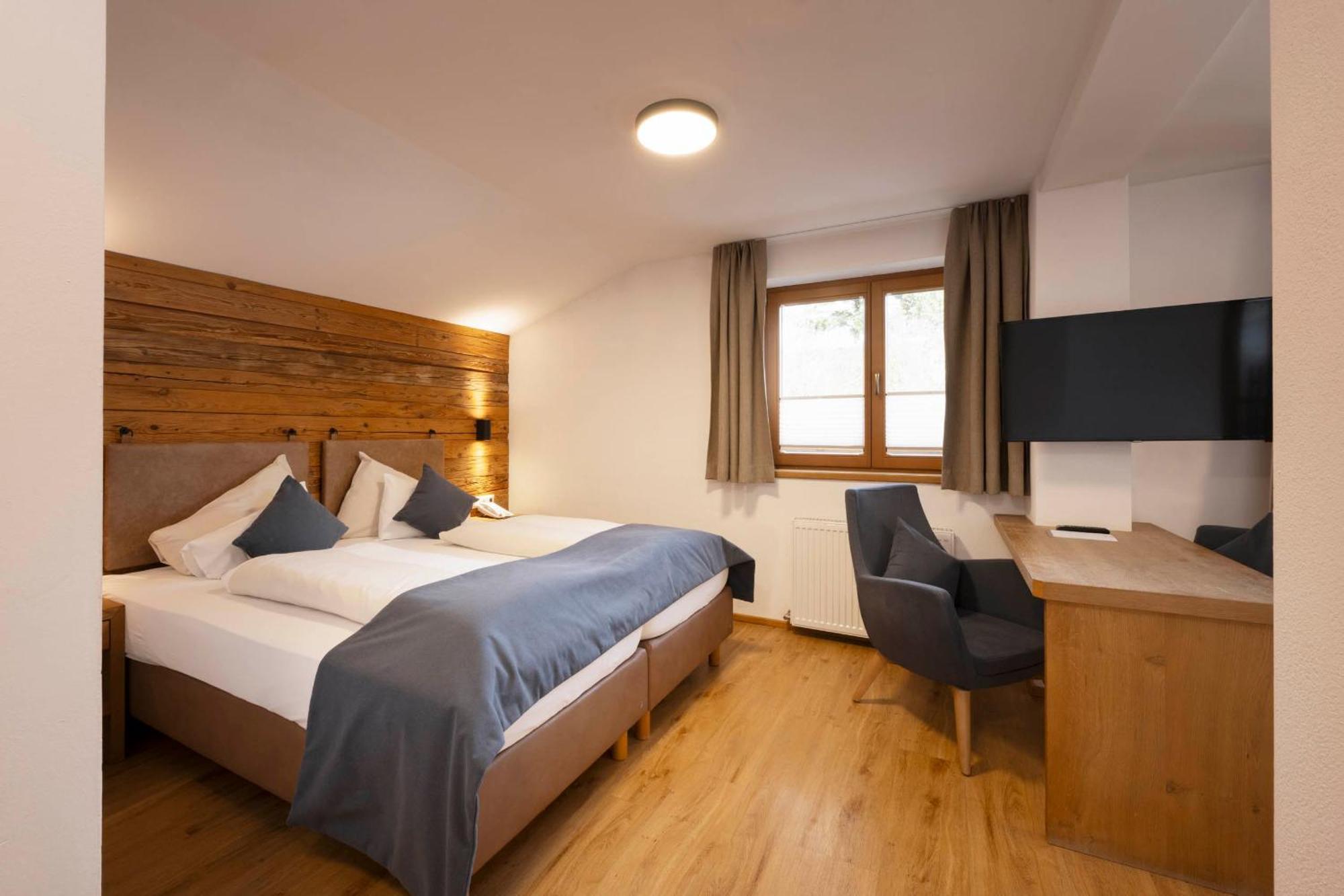 Hotel Brugger Fulpmes Eksteriør billede