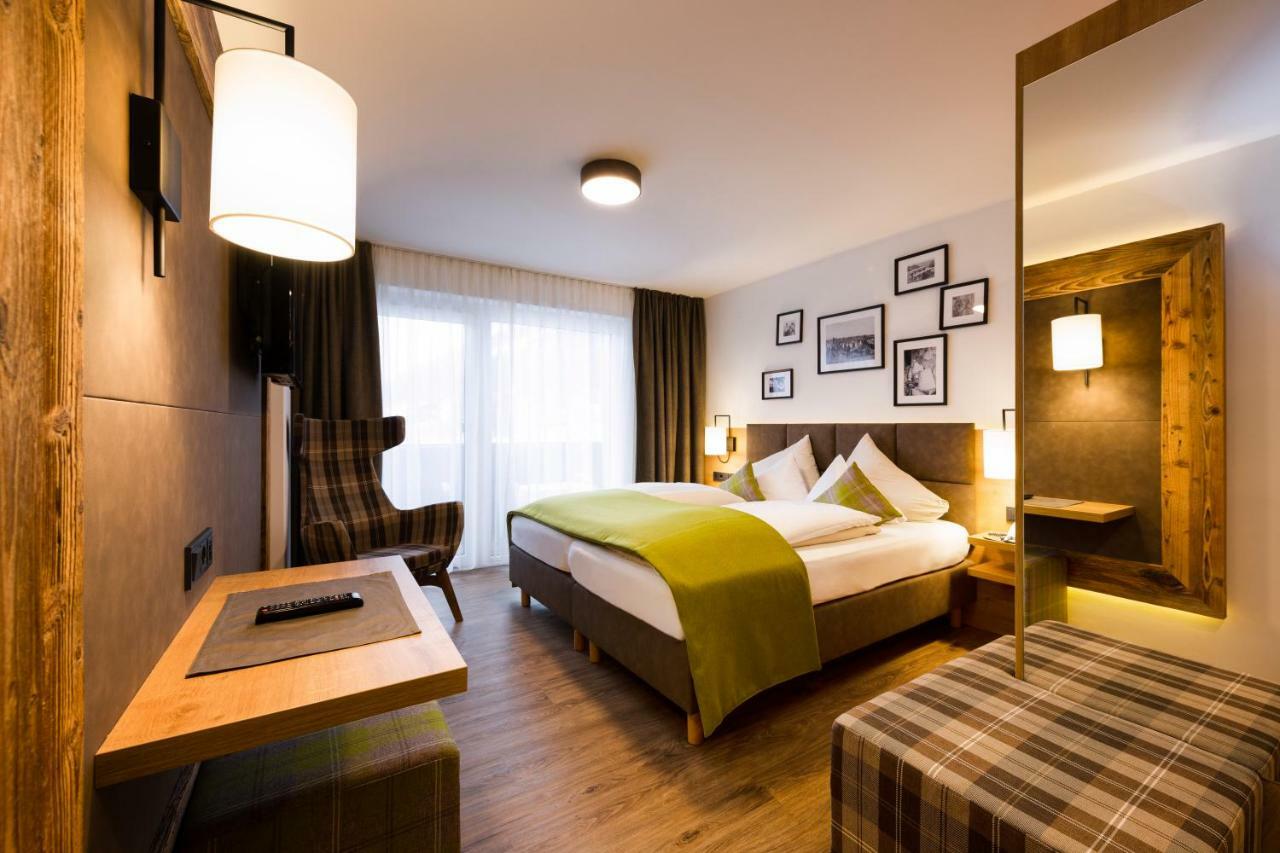 Hotel Brugger Fulpmes Eksteriør billede
